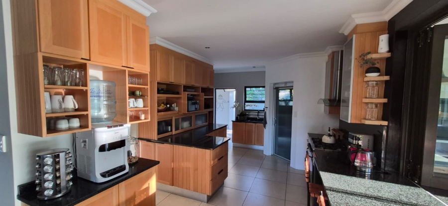 5 Bedroom Property for Sale in Wigwam North West